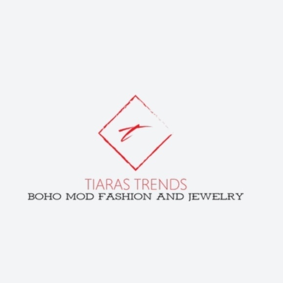 Shell Beaded Necklace - Picture 6 of 6